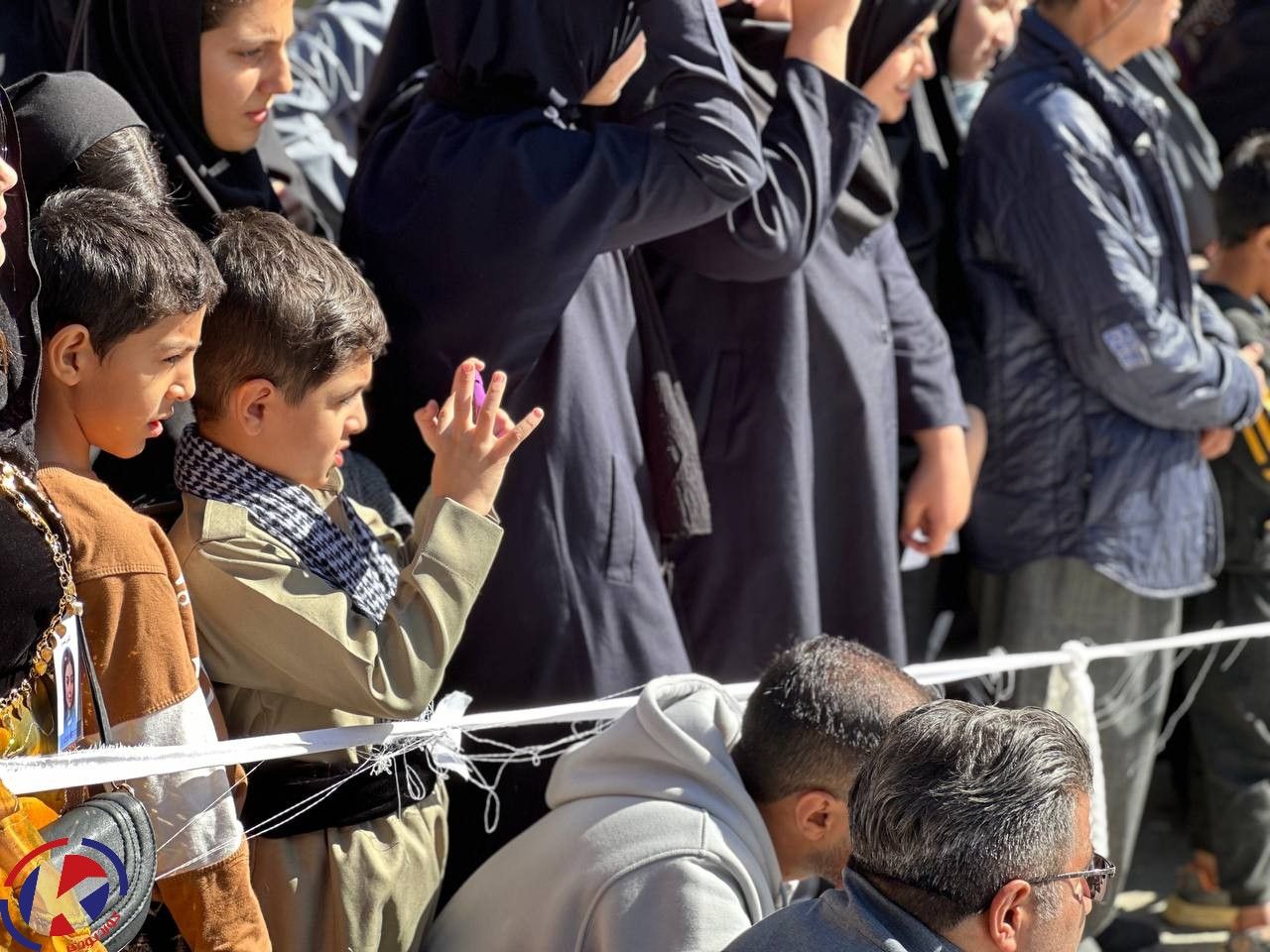 وزیر فرهنگ در میانه صحنه مهر