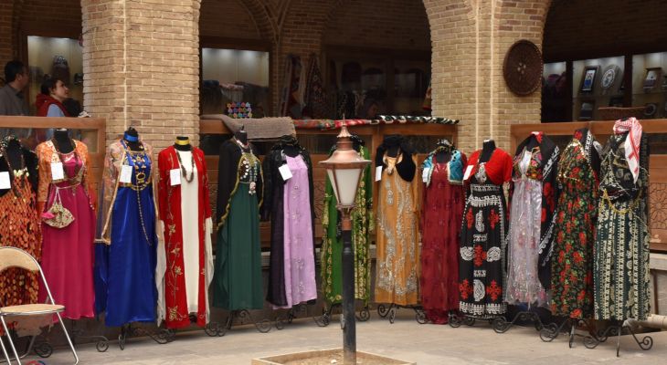 نمایشگاه مد و لباس کردی در سنندج